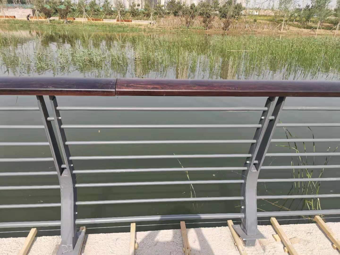 湛江市桥梁防撞护栏灯光护栏 - 推荐